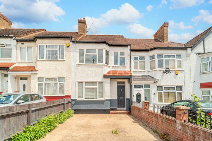 3 Bedroom Terraced House To Rent In Norfolk Avenue, Palmers Green, London, N13