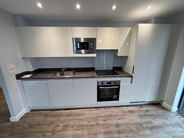 2 Bedroom Flat To Rent In Park Works, Bradford Street, Birmingham, Warwickshire, , Uk, B12