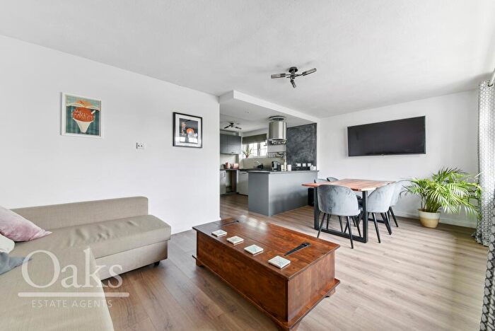 1 Bedroom Apartment To Rent In Sydenham Road, East Croydon, CR0