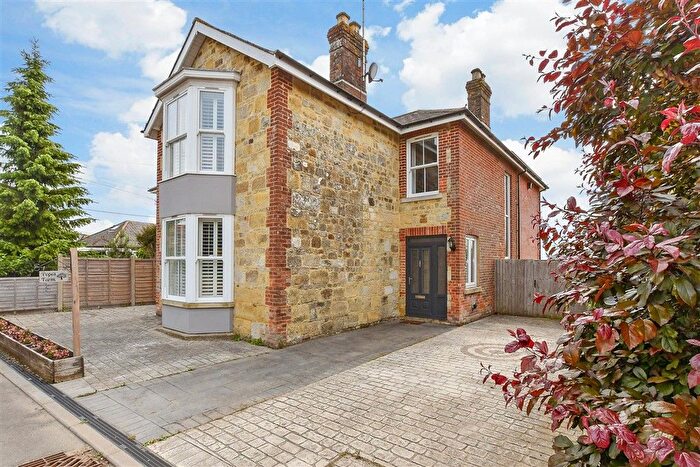 5 Bedroom Detached House For Sale In High Street, Newchurch, Isle Of Wight, PO36