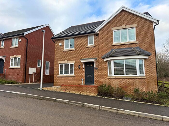 4 Bedroom Detached House For Sale In Rhodfa Cae Uchel, Aberdare, CF44