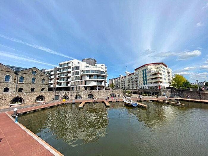 1 Bedroom Flat For Sale In Millennium Promenade, Bristol, BS1