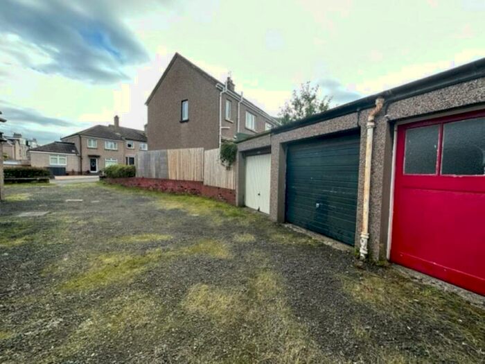 Garage / Parking To Rent In Warriston Drive, Inverleith, Edinburgh, EH3
