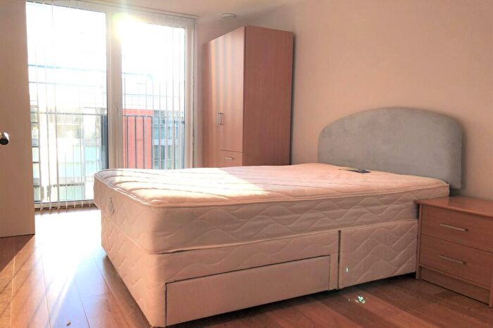 2 Bedroom Apartment To Rent In Aegean Apartments, Docklands, E16
