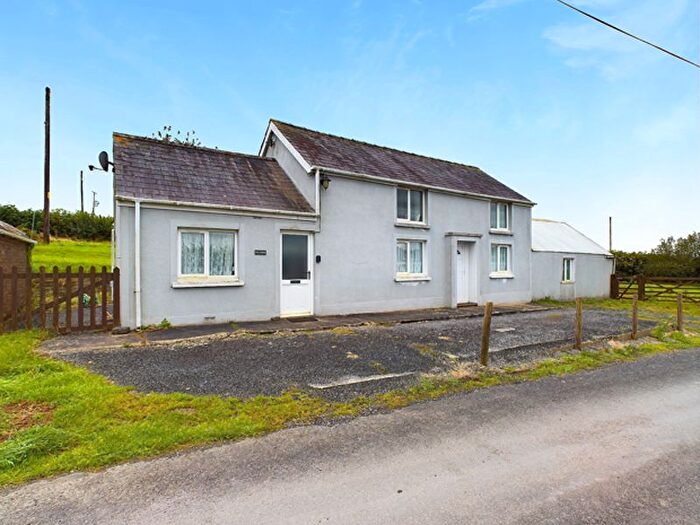 2 Bedroom Cottage For Sale In Blaenycoed, Carmarthen, SA33