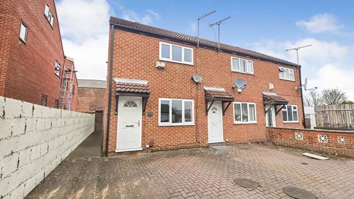 2 Bedroom End Of Terrace House To Rent In Regent Street, New Basford, NG7
