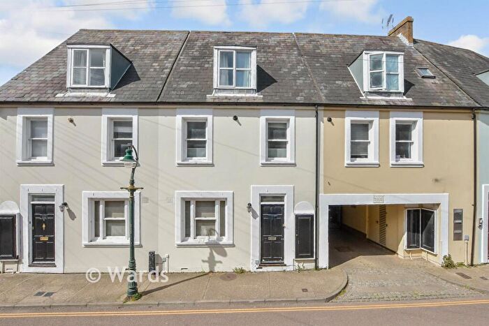 2 Bedroom Maisonette For Sale In Castle Row, Canterbury, Kent, CT1