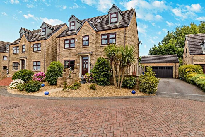 5 Bedroom Detached House For Sale In St Peters Heights, Old Edlington, Doncaster, DN12
