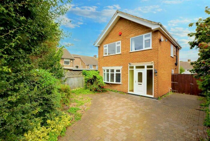 3 Bedroom Detached House To Rent In Adelaide Close, Stapleford., NG9
