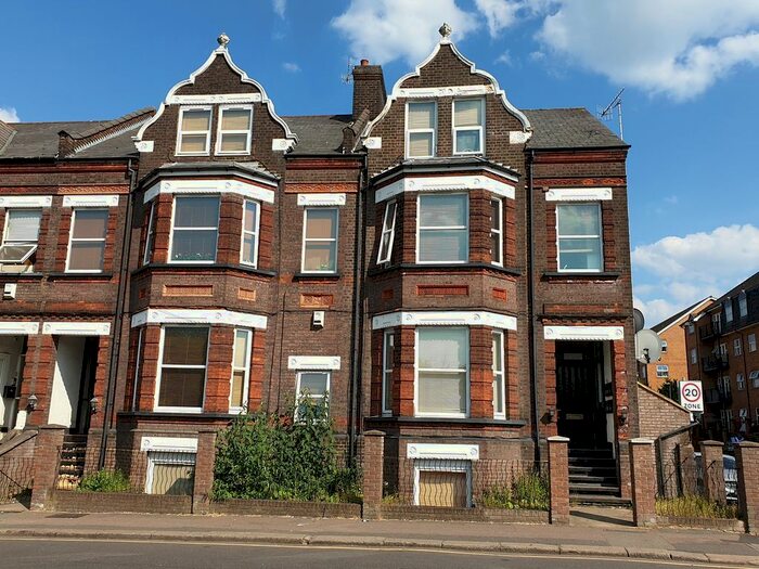 1 Bedroom Flat To Rent In Castle Street, Luton, LU1