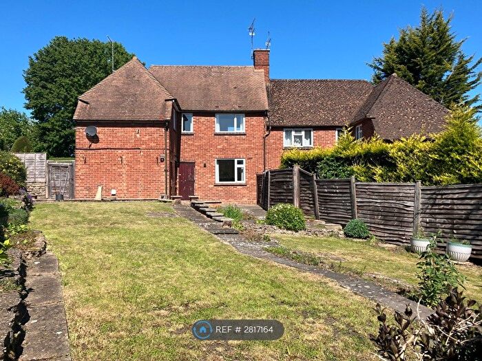 3 Bedroom Semi-Detached House To Rent In Hillway, Old Amersham, HP7