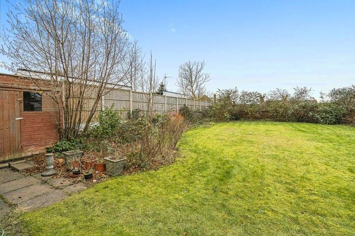 2 Bedroom Detached Bungalow For Sale In Stourbridge Road, Dudley, DY1