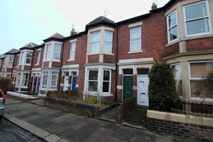 2 Bedroom Flat To Rent In Sandringham Road, South Gosforth, Newcastle Upon Tyne, NE3