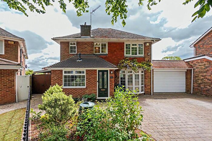 4 Bedroom Detached House For Sale In Sandgate Court, Rainham, ME8