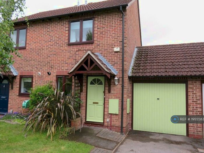 2 Bedroom Semi-Detached House To Rent In Stoney Cross, Ludgershall, Andover, SP11