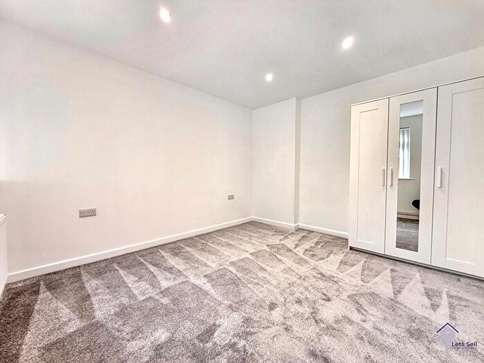 1 Bedroom Flat To Rent In Bitterne Road West, SO18