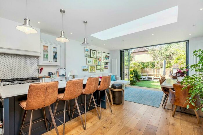 4 Bedroom Semi-Detached House To Rent In Graemesdyke Avenue, East Sheen, SW14