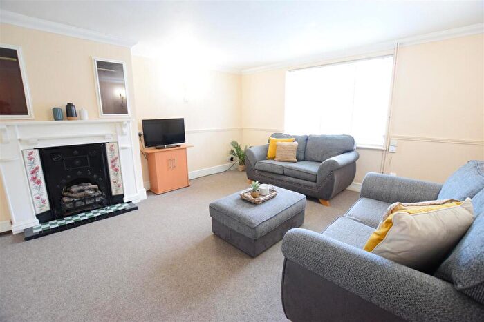3 Bedroom Terraced House To Rent In St. Faiths Street - Student House - /, LN1