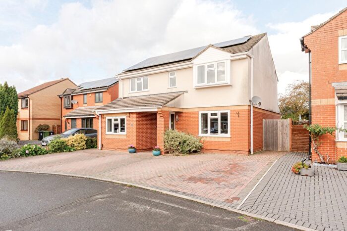 4 Bedroom Detached House For Sale In Watch Elm Close, Bradley Stoke, Bristol, BS32
