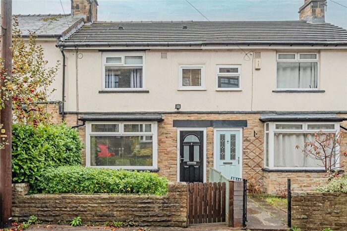 3 Bedroom Terraced House For Sale In Ash Grove, Off South Parade, Pudsey, West Yorkshire, LS28