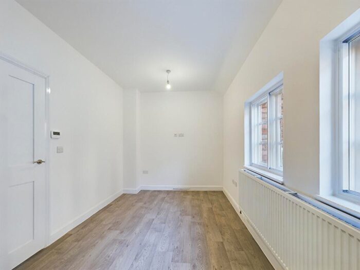 1 Bedroom Flat To Rent In Priory Place, Chester, CH1