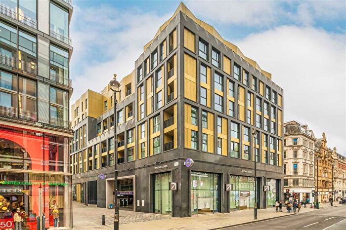 3 Bedroom Flat To Rent In Fareham Street, Fitzrovia Amp; Covent Garden, W1F