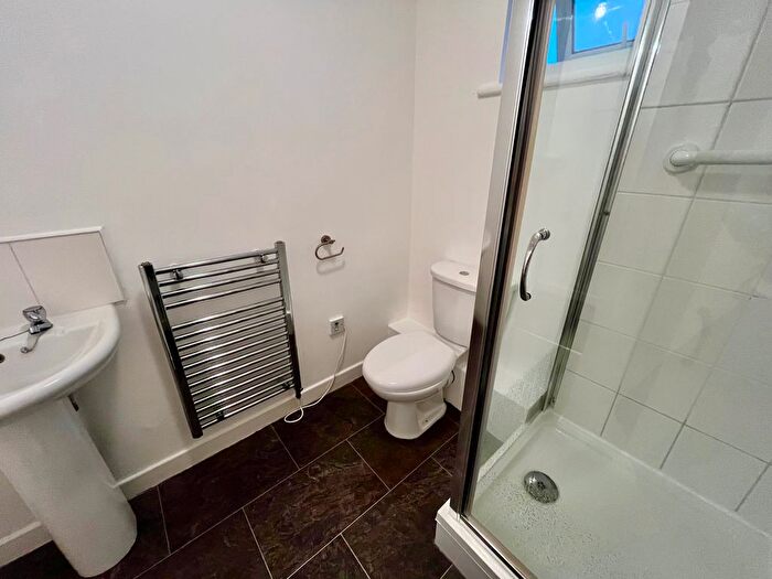 1 Bedroom Flat To Rent In Shields Road, Gateshead, NE10