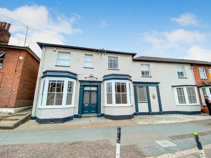 1 Bedroom Flat To Rent In Station Way, Colchester, CO1