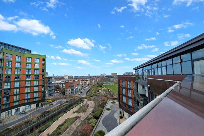 2 Bedroom Penthouse To Rent In Bell Barn Road, Birmingham, B15
