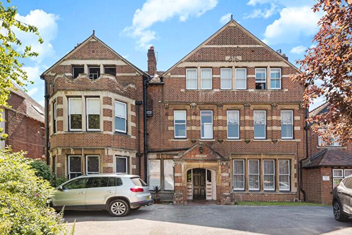 2 Bedroom Flat To Rent In Bardwell Road, North Oxford, OX2