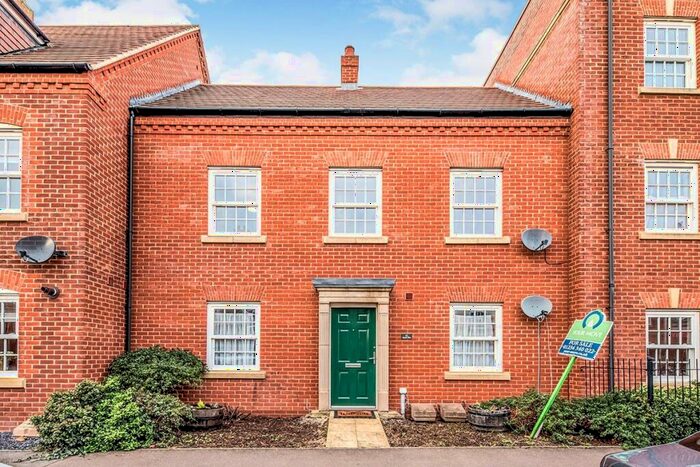 2 Bedroom Flat To Rent In Saxon Way, Great Denham, Bedford, MK40