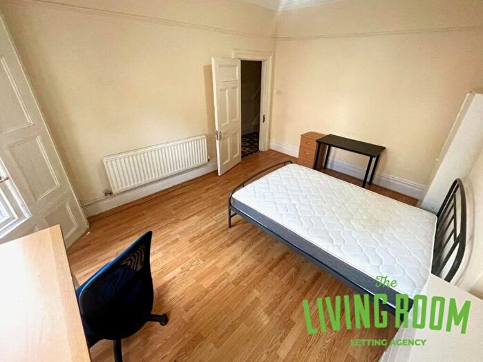 5 Bedroom House To Rent In Tydfil Place, Roath, Cardiff, CF23