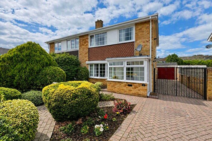 3 Bedroom Semi-detached House For Sale In St. Helens Road, Alverstoke, Gosport, PO12