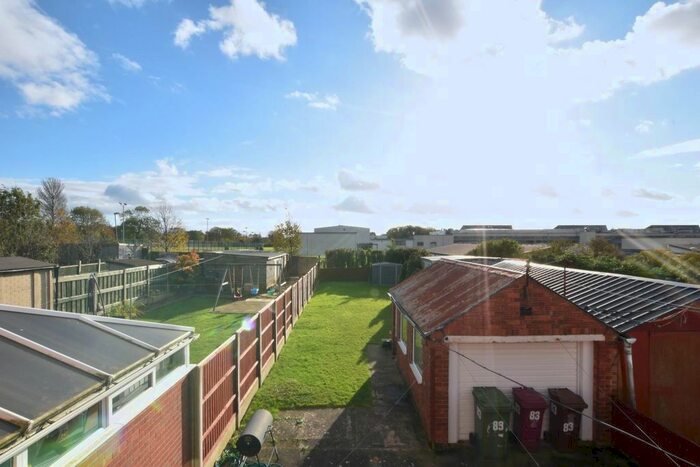 3 Bedroom Semi-Detached House For Sale In Reginald Road, Scunthorpe, DN15