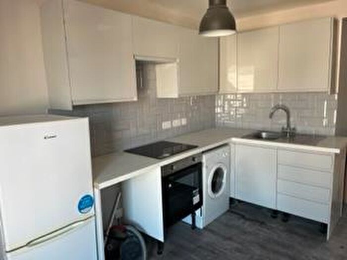 4 Bedroom Flat To Rent In Cheltenham Road, Bristol, BS6
