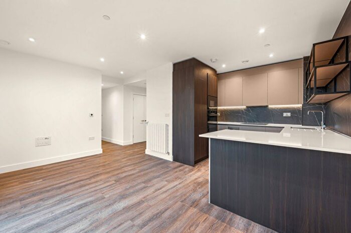 2 Bedroom Flat To Rent In Batchford House, Moorehead Way, SE3