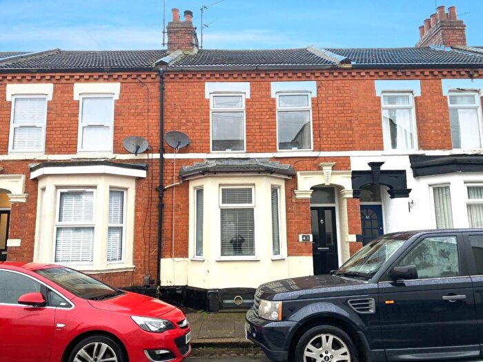 2 Bedroom Terraced House For Sale In Adnitt Road, Abington, Northampton, NN1