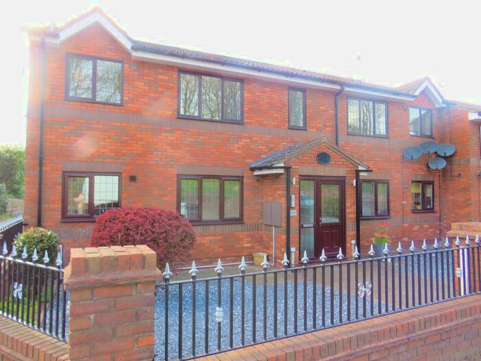2 Bedroom Flat To Rent In Uxbridge Street, Hednesford, Cannock, WS12