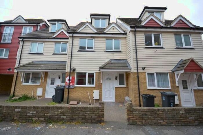 4 Bedroom Property To Rent In Clifton Place, Cliftonville CT9