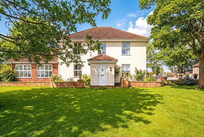 4 Bedroom Detached House For Sale In Carr Road, North Kelsey, Market Rasen, LN7