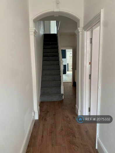 4 Bedroom Terraced House To Rent In St. Pauls Road, Northampton, NN2