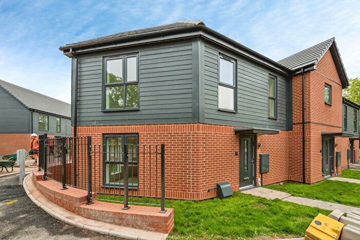 3 Bedroom End Of Terrace House For Sale In St Gregory's, Winyates Way, Redditch, Worcestershire, B98