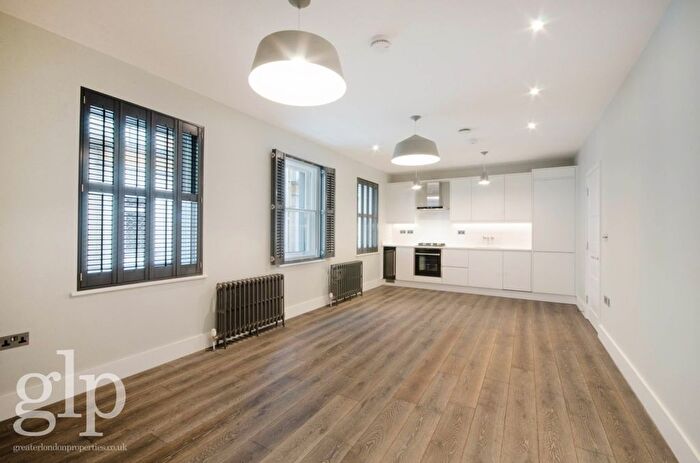 1 Bedroom Flat To Rent In Rupert Court, London, Greater London, Soho, W1D