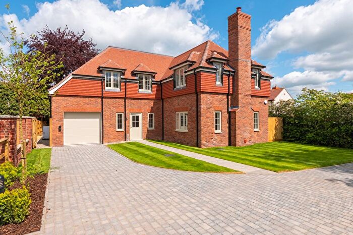 3 Bedroom Detached House For Sale In Welford Gate, Welford On Avon, Warwickshire, CV7