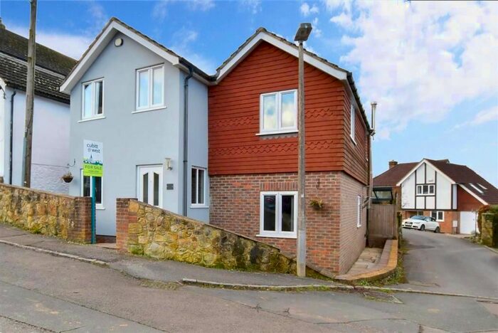 3 Bedroom Detached House For Sale In Coopers Lane, Crowborough, East Sussex TN6