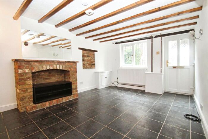 1 Bedroom Terraced House To Rent In St. Rumbolds Lane, Buckingham, MK18