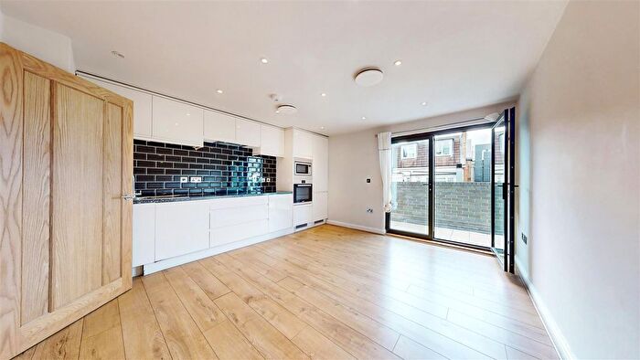 2 Bedroom Flat To Rent In Frankie House Whitby Street, Shoreditch, E1