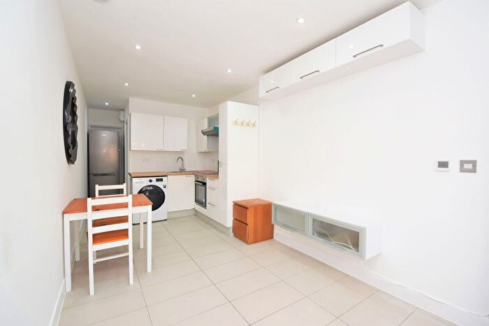 1 Bedroom Studio To Rent In Pinner View, Harrow, HA1