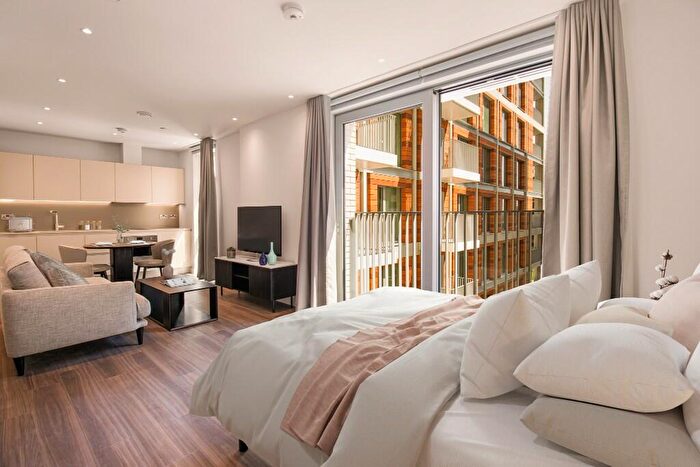 Studio To Rent In Nine Elms Lane, London, SW11