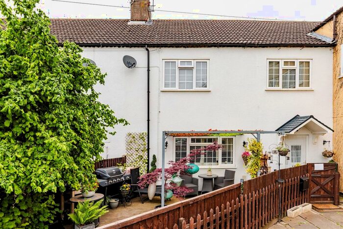3 Bedroom Terraced House For Sale In Susworth, Scunthorpe, DN17